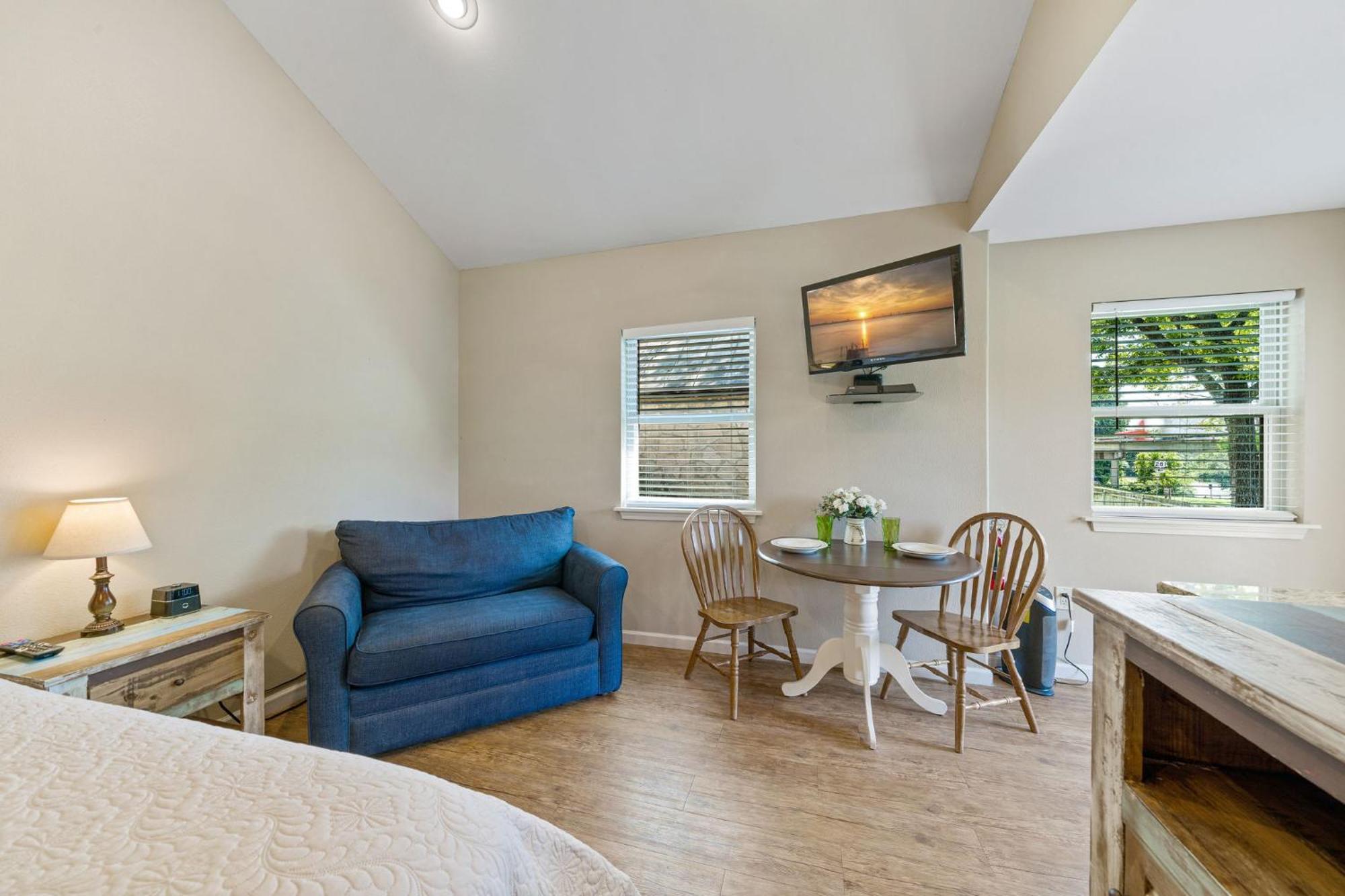 Blanco Riverside Cottages Luaran gambar