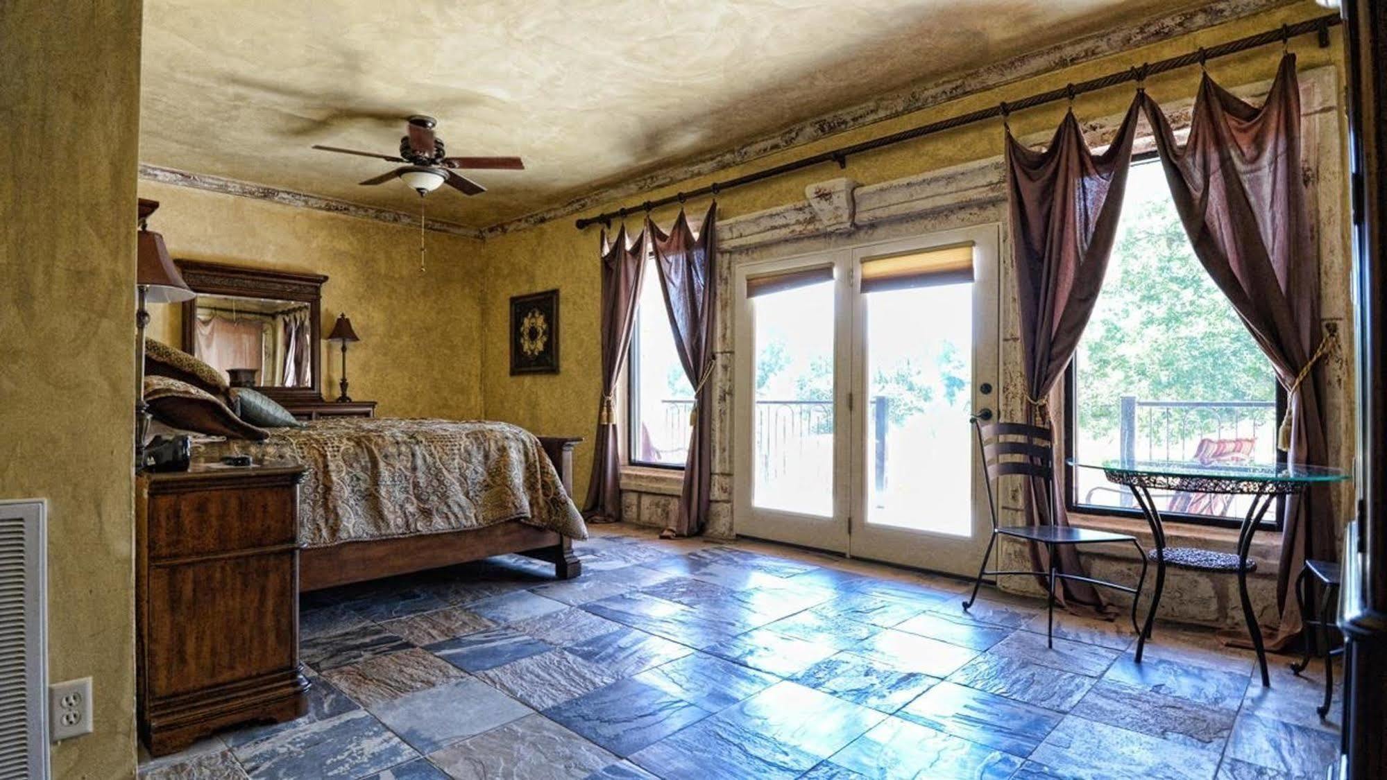 Blanco Riverside Cottages Luaran gambar